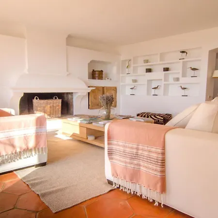 Aux Saquedes - Vue Panoramique Villa