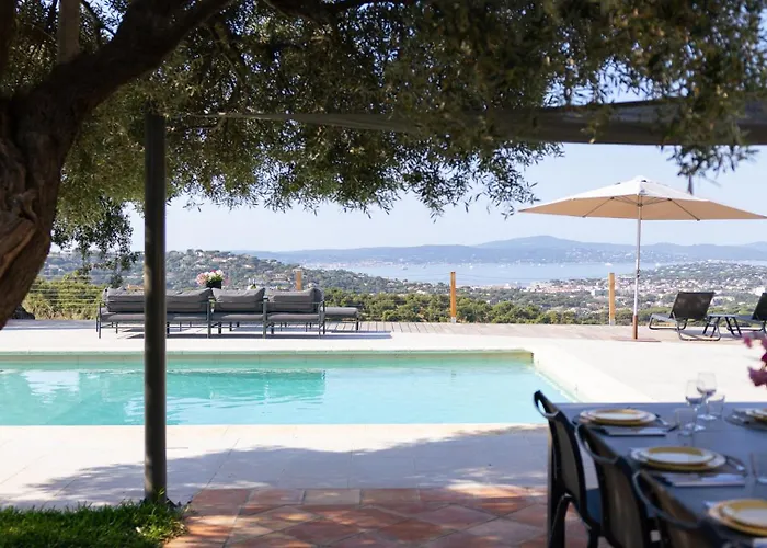 Aux Saquedes - Vue Panoramique *